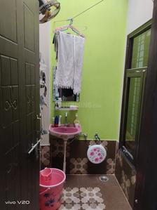 Balcony Image of 1200 Sq.ft 2 BHK Builder Floor for rent in Vrindavan Yojana Lucknow for Rs. 13000
