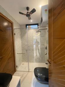 Bathroom Image of 2450 Sq.ft 4 BHK Builder Floor for sale in Sector 45 Gurgaon for Rs. 39000000