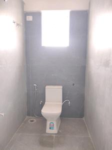 Common Bathroom Image of 1380 Sq.ft 3 BHK Apartment / Flat for sale in Kadagrahara Bengaluru for Rs. 6215000