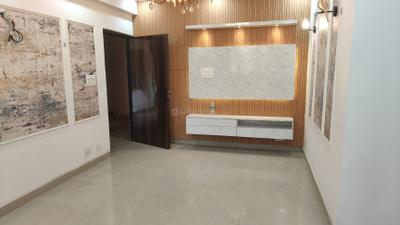 Living Room Image of 2190 Sq.ft 4 BHK Apartment / Flat for sale in  Foster Heights, Crossings Republik Ghaziabad for Rs. 10500000