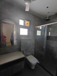 Image of 2000 Sq.ft 3 BHK Builder Floor for rent in Deshbandhu Apartments, Kalkaji, New Delhi for Rs. 119000