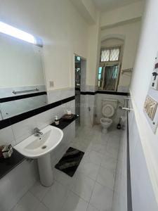 Bathroom Image of 2200 Sq.ft 3 BHK Apartment / Flat for sale in Colaba Mumbai for Rs. 100000000