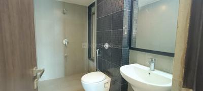 Bathroom Image of 1000 Sq.ft 2 BHK Apartment / Flat for sale in Lodha Splendora Platino B, Thane West Thane for Rs. 9000000
