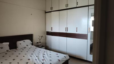 Bedroom Image of 600 Sq.ft 1 BHK Apartment / Flat for sale in Magarpatta Heliconia, Hadapsar Pune for Rs. 8300000
