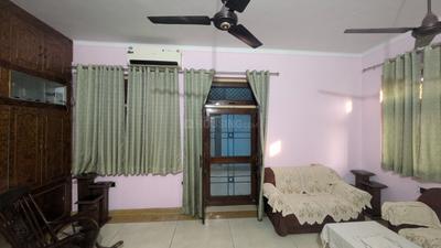 Bedroom Image of 750 Sq.ft 1.5 BHK Builder Floor for rent in Buddhi Vihar Moradabad for Rs. 9000