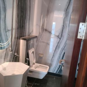 Bathroom Image of 6000 Sq.ft 4 BHK Builder Floor for sale in Vasant Vihar New Delhi for Rs. 350000000