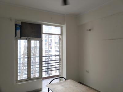 Bedroom Image of 950 Sq.ft 3 BHK Apartment / Flat for rent in Gardenia Glory, Sector 46 Noida for Rs. 28000