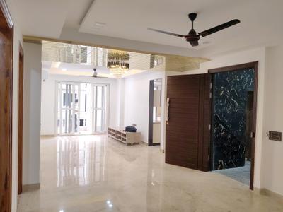 Living Room Image of 2400 Sq.ft 4 BHK Builder Floor for sale in Ansal Esencia Sector 67, Sector 67 Gurgaon for Rs. 35500000