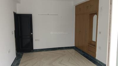 Bedroom Image of 1800 Sq.ft 3 BHK Apartment / Flat for sale in Mahagun Mansion Phase 1 and 2, Indirapuram Ghaziabad for Rs. 19500000