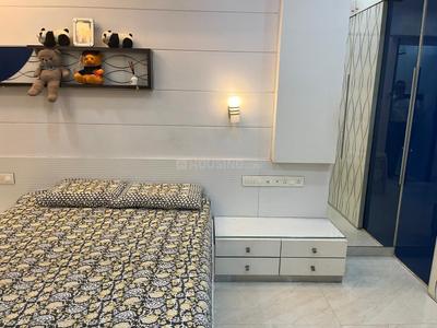 Bedroom Image of 800 Sq.ft 1.5 BHK Apartment / Flat for rent in Tardeo Mumbai for Rs. 75000
