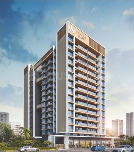 Varsha Balaji Sapphire Main Image 1