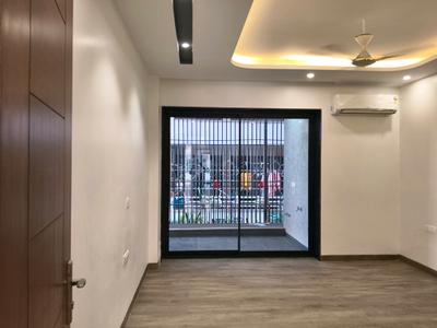 Bedroom Image of 3600 Sq.ft 4 BHK Builder Floor for sale in Paramount Luxury Floors Sushant Lok 3 B Block, Sector 57 Gurgaon for Rs. 42000000