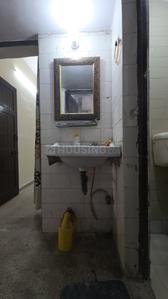 Bathroom Image of 950 Sq.ft 2 BHK Apartment / Flat for rent in Pitampura New Delhi for Rs. 30000