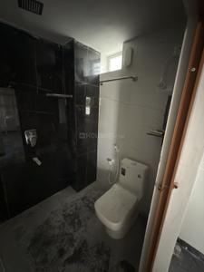 Bathroom Image of 1300 Sq.ft 1 BHK Builder Floor for rent in Peedampalli Coimbatore for Rs. 15000
