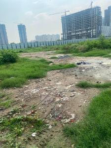 Image of 3751 Sq.ft 4 BHK Apartment / Flat for sale in Max 105, Sector 105, Noida for Rs. 85000000