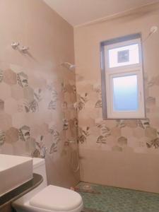 Bathroom Image of 3850 Sq.ft 5 BHK Villa for rent in Unitech Nirvana Country, Sector 50 Gurgaon for Rs. 160000