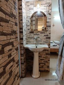 Bathroom Image of Flat on sharing basis for working men in Alkapuri, Vadodara