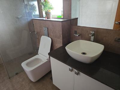 Image of 2200 Sq.ft 4 BHK Apartment / Flat for rent in Adani Water Lily, Shantigram, Ahmedabad for Rs. 145000