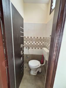 Bathroom Image of 1200 Sq.ft 3 BHK Independent House for rent in Malleswaram Bengaluru for Rs. 40000