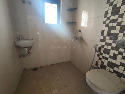 Bathroom Image of 1125 Sq.ft 3 BHK Apartment / Flat for sale in Madurdaha Kolkata for Rs. 6400000