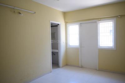 Bedroom Image of 2250 Sq.ft 4 BHK Apartment / Flat for sale in Bodakdev Ahmedabad for Rs. 16000000