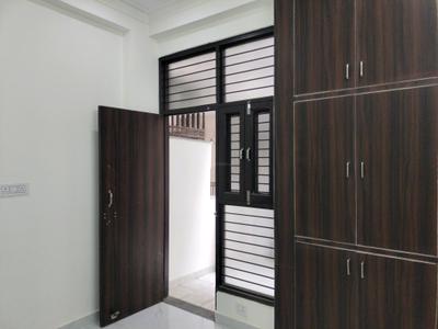 Bedroom Image of 750 Sq.ft 2 BHK Apartment / Flat for sale in CI Golf City Floor, Kambakshpur Noida for Rs. 3082120