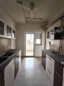 Kitchen Image of 2510 Sq.ft 3.5 BHK Apartment / Flat for rent in Adani Water Lily, Shantigram Ahmedabad for Rs. 60000