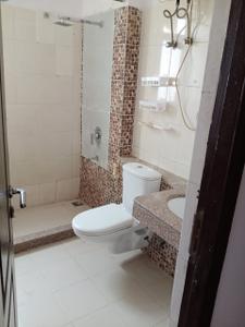 Image of 950 Sq.ft 2 BHK Apartment / Flat for sale in Unitech Uniworld Gardens 2, Sector 47, Gurgaon for Rs. 15000000