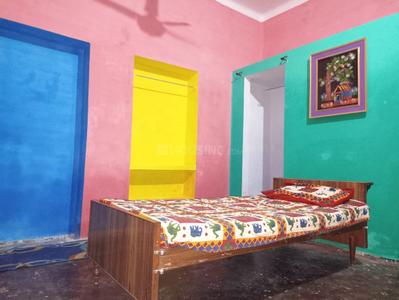 Bedroom Image of 600 Sq.ft 1 BHK Builder Floor for rent in Daraganj Allahabad for Rs. 8000