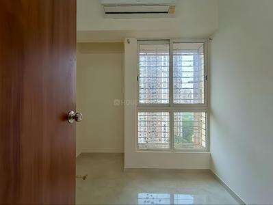 Bedroom Image of 850 Sq.ft 2 BHK Apartment / Flat for rent in Lodha Amara, Kolshet Thane for Rs. 32000