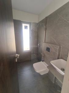 Image of 860 Sq.ft 2 BHK Apartment / Flat for rent in Royal Oasis, Malad West, Mumbai for Rs. 50000