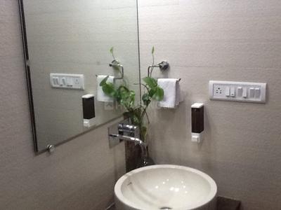 Bathroom Image of 1900 Sq.ft 3 BHK Apartment / Flat for sale in Ekta Maplewood, Santacruz West Mumbai for Rs. 100000000