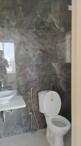 Bathroom Image of 1000 Sq.ft 3 BHK Apartment / Flat for sale in Tangent Sumati Heights, Matunga East Mumbai for Rs. 40000000