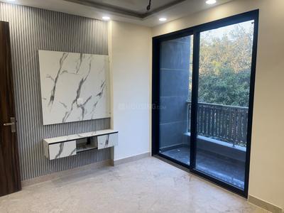 Bedroom Image of 950 Sq.ft 2 BHK Builder Floor for sale in Ramesh Nagar New Delhi for Rs. 15500000