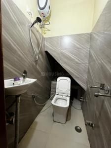 Bathroom Image of 800 Sq.ft 2 BHK Builder Floor for sale in Sri Niwaspuri New Delhi for Rs. 12000000