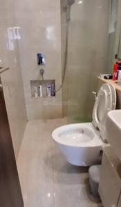 Bathroom Image of 600 Sq.ft 1 BHK Apartment / Flat for rent in Hiranandani Regent Hill A B C D And E Wing, Powai Mumbai for Rs. 75000