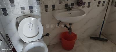 Image of 945 Sq.ft 2.5 BHK Apartment / Flat for rent in Phase 2, Noida for Rs. 24000