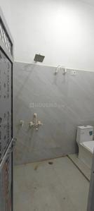 Bathroom Image of 1400 Sq.ft 3 BHK Independent House for rent in Ahmamau Lucknow for Rs. 15000