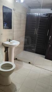 Bathroom Image of 1775 Sq.ft 3.5 BHK Apartment / Flat for sale in Amrapali Zodiac, Sector 120 Noida for Rs. 16500000
