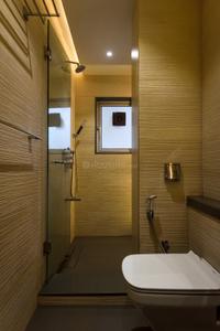 Bathroom Image of 1300 Sq.ft 3 BHK Apartment / Flat for sale in Khar West Mumbai for Rs. 70000000