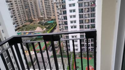 Balcony Image of 1055 Sq.ft 2.5 BHK Apartment / Flat for rent in Sikka Karnam Greens, Sector 143B Noida for Rs. 28000