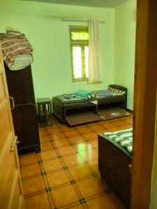 Bedroom Image of 910 Sq.ft 2 BHK Apartment / Flat for sale in Vile Parle East Mumbai for Rs. 26500000
