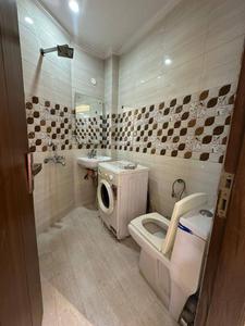 Bathroom Image of 1236 Sq.ft 3 BHK Builder Floor for rent in Karol Bagh New Delhi for Rs. 55555