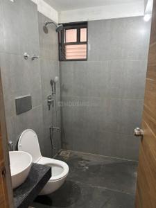 Bathroom Image of 1600 Sq.ft 3 BHK Apartment / Flat for rent in Shivalik Green View, Shantigram Ahmedabad for Rs. 40000