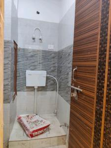 Common Bathroom Image of 900 Sq.ft 3 BHK Builder Floor for sale in DLF Ankur Vihar Ghaziabad for Rs. 3465012
