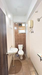 Bathroom Image of 550 Sq.ft 1 BHK Apartment / Flat for rent in Electricity Board Area Kota for Rs. 9000