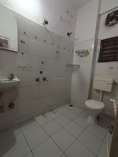 Om sri sai ram rentals tarnaka surrounding at Bob of baroda tarnaka Bathroom 1