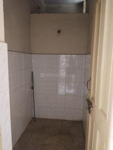Bathroom Image of 1350 Sq.ft 2 BHK Builder Floor for rent in Sunder Nagar Raipur for Rs. 12000