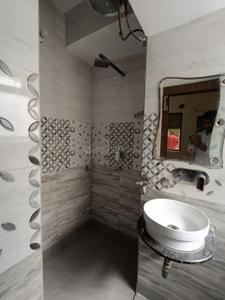 Bathroom Image of 1200 Sq.ft 2 BHK Builder Floor for sale in Janakpuri New Delhi for Rs. 19000000