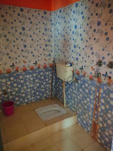 Bathroom Image of 700 Sq.ft 1 BHK Independent House for rent in Khushhalpur Moradabad for Rs. 5500
